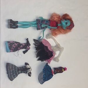 Monster high doll lot